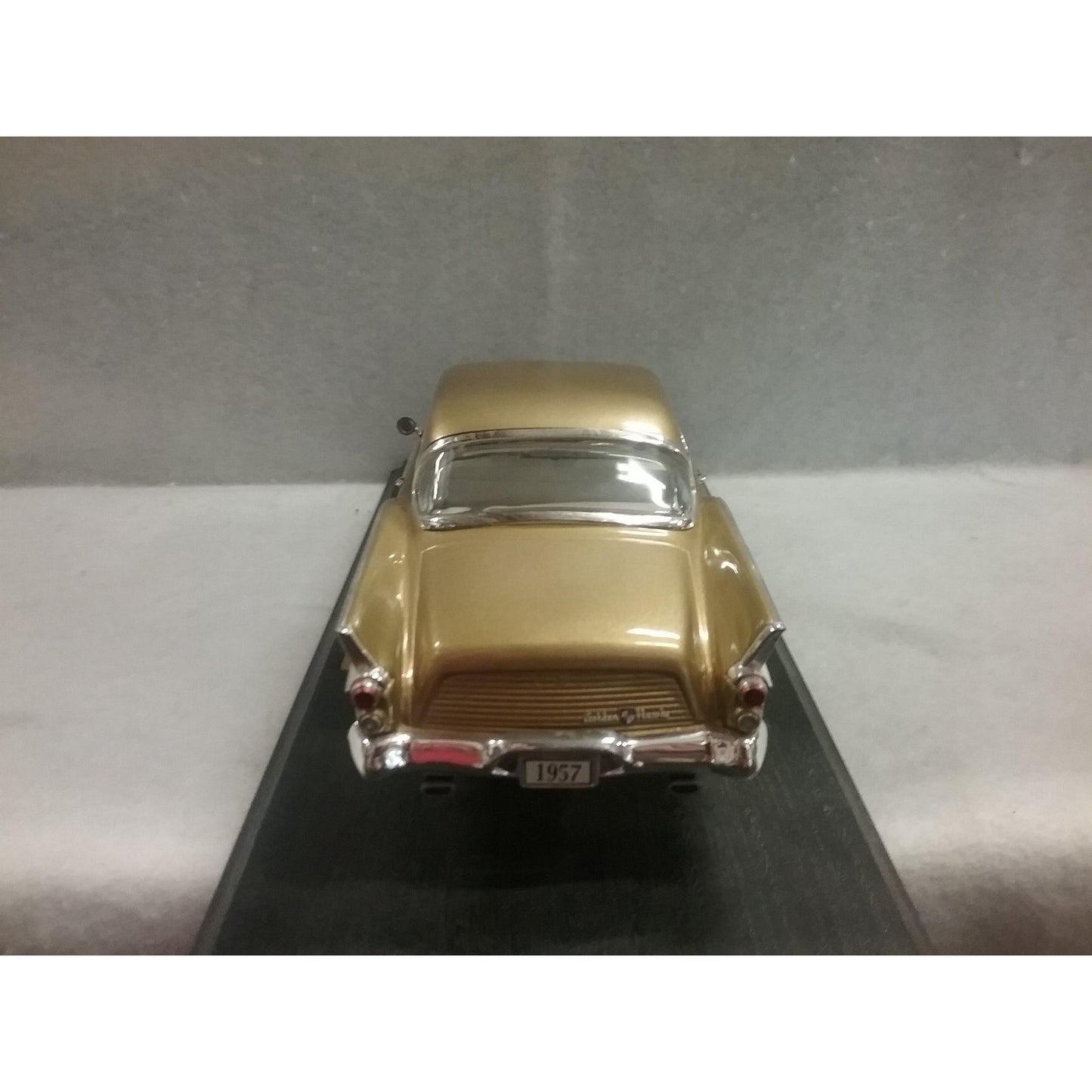 1/18 Scale Anson 1957 Studebaker Golden Hawk