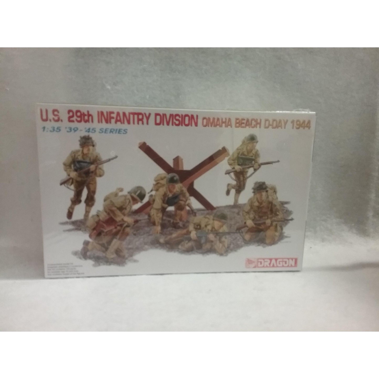 1/35 Scale  Dragon No.6211 U.S. 28th Infantry Division Omaha Beach D-Day 1944