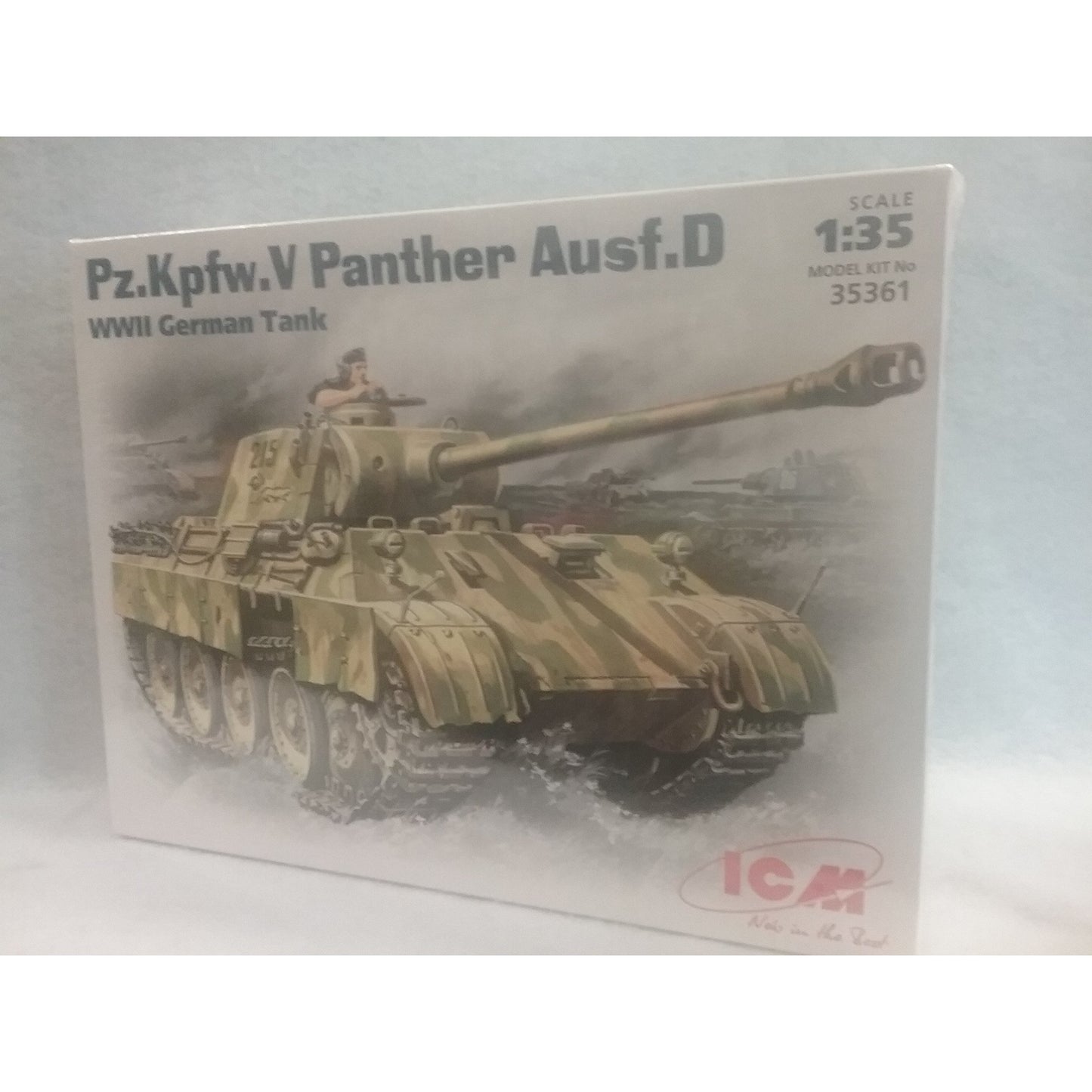 1/35 Scale ICM No.35361 Pz.Kpfw.V Panther Ausf.D WWII German Tank