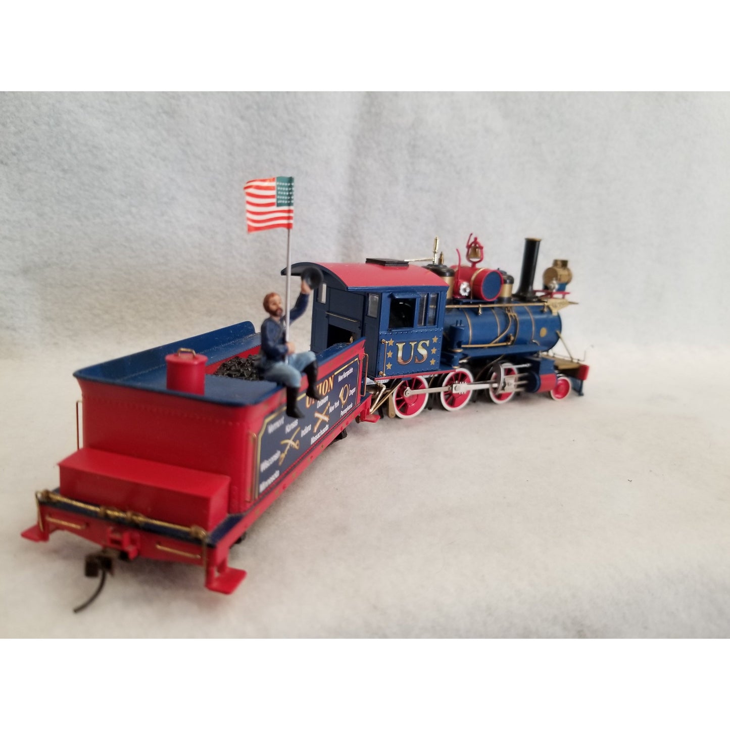 On30 Scale  Bachmann, Hawthorne Village  Union Army Locomotive And Tender
