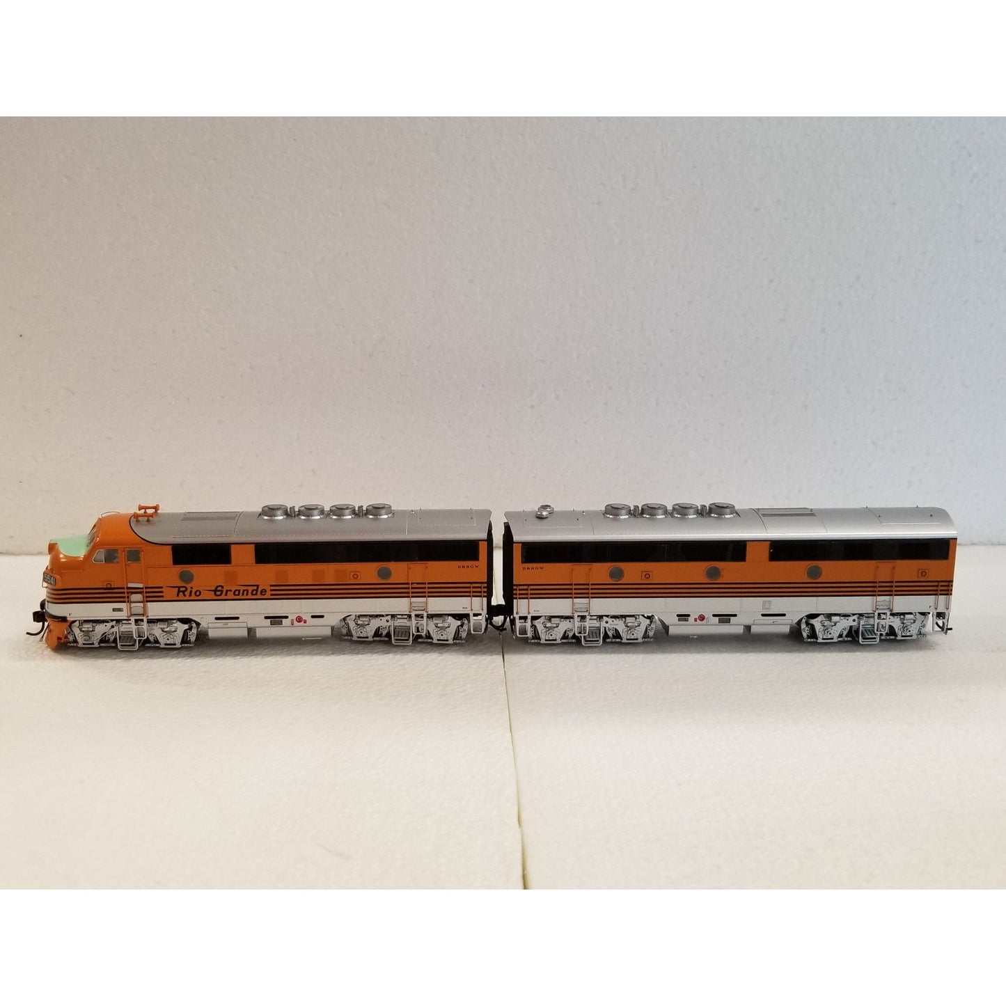 Athearn Genesis HO Scale F7A-F7B Rio Grande Locomotive Set with Tsunami Sound