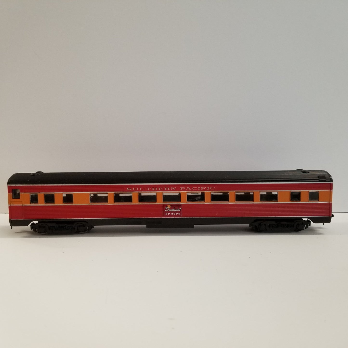HO Scale Athearn Southern Pacific Daylight Set
