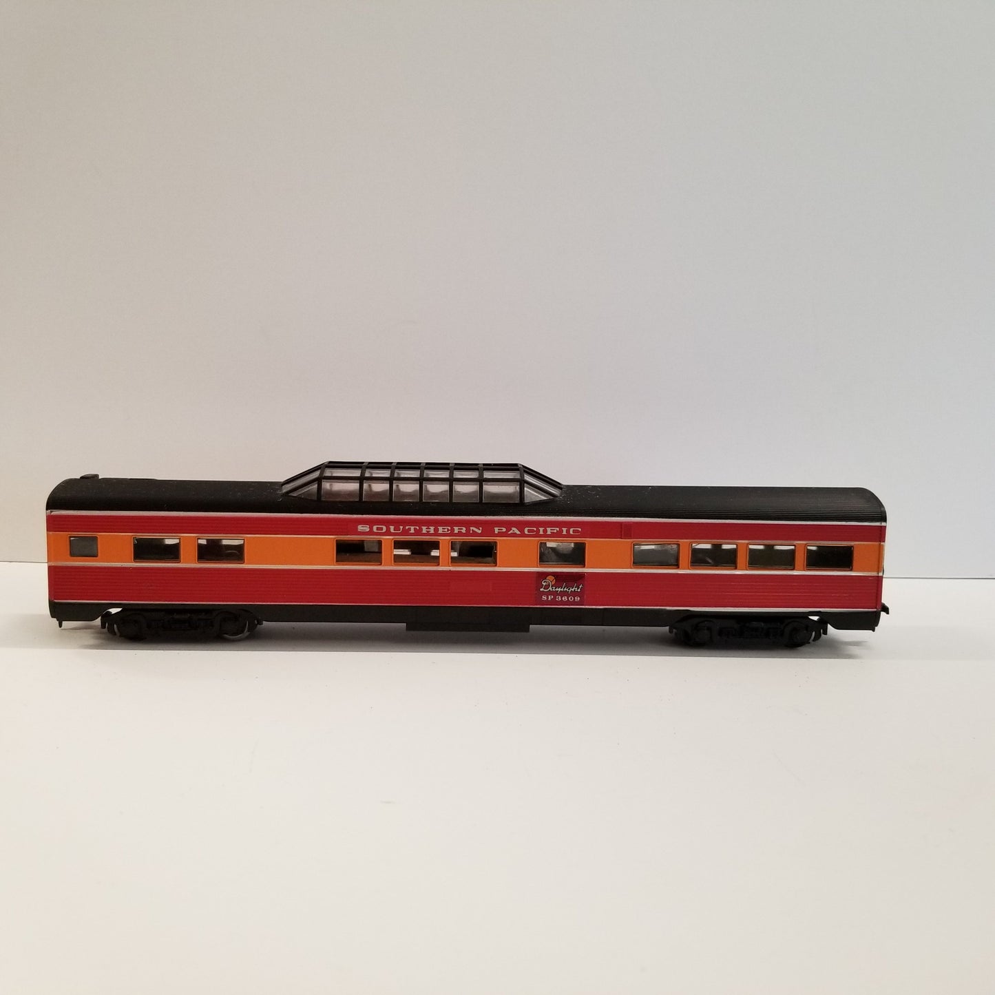 HO Scale Athearn Southern Pacific Daylight Set