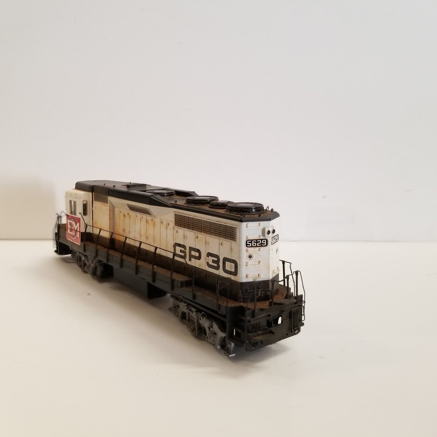 HO Scale Athearn EMD Demo GP-30 Locomotive