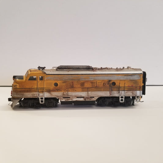 HO Scale Athearn Rio Grande F7A Locomotive No.552