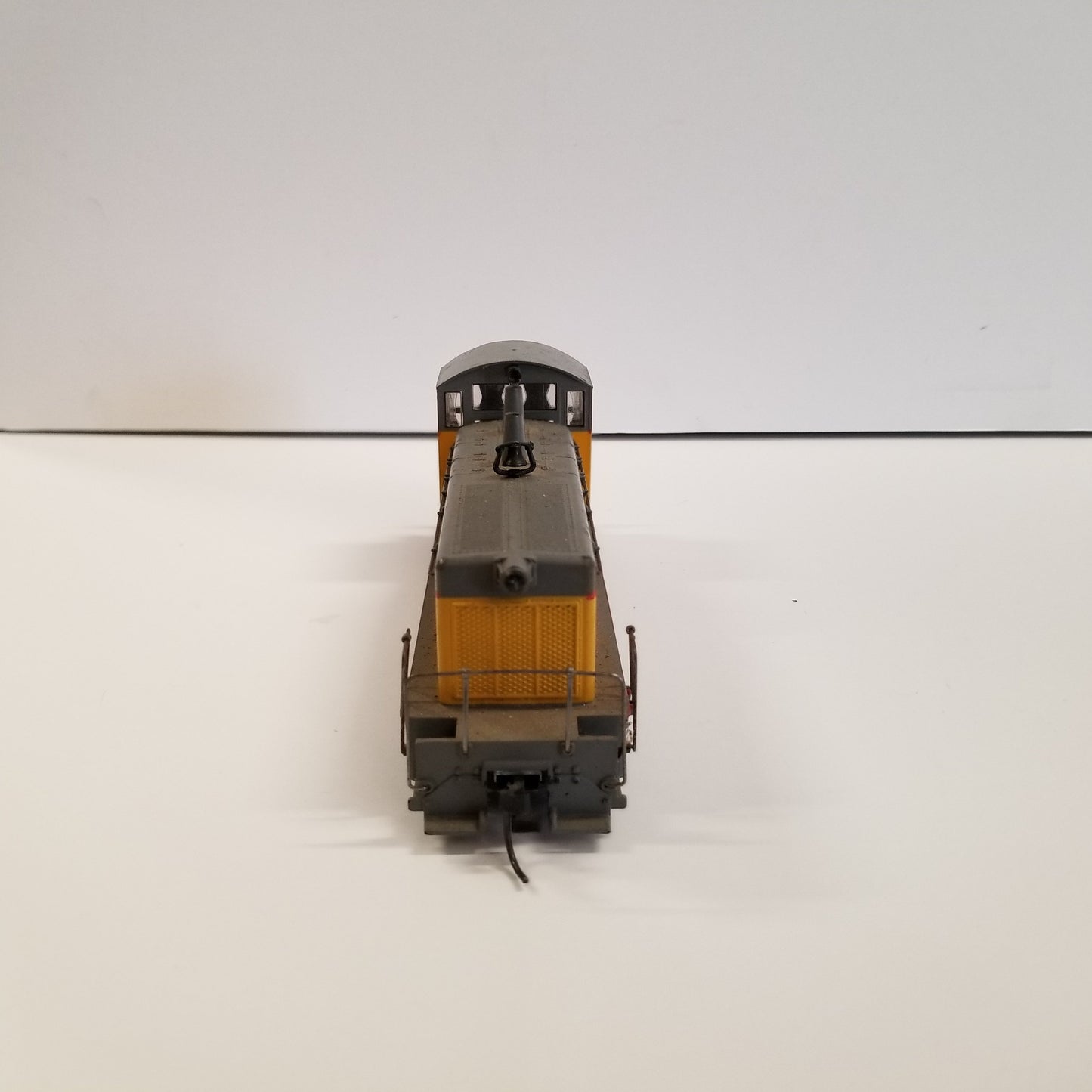 HO Scale Athearn Union Pacific SW-1500 Switcher Locomotive No.1870