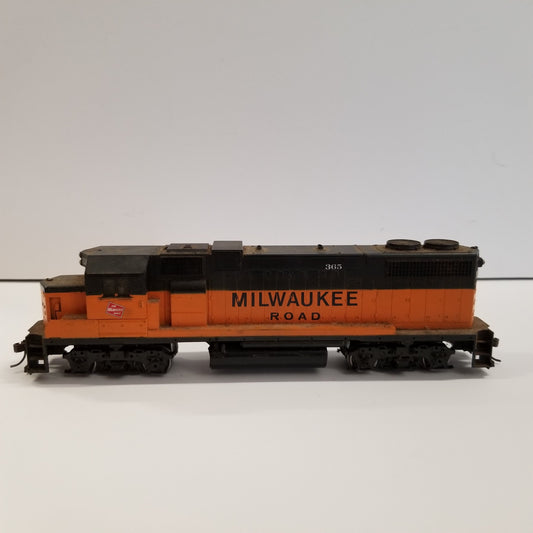 HO Scale Athearn Milwaukee Road GP-40 Locomotive No.365