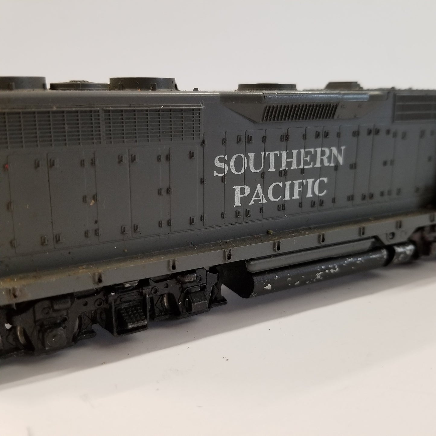 HO Scale Athearn Southern Pacific GP-40 Locomotive No.6539