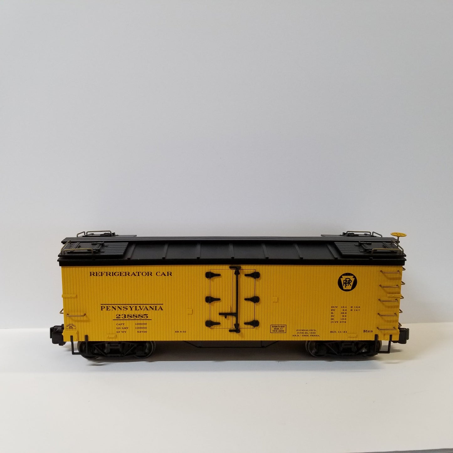 Aristo Craft Delton Classics Pennsylvania Reefer #238885