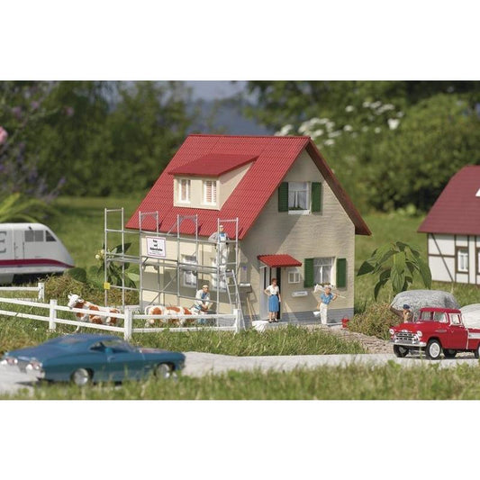 62072 House Under Renovation - Swasey's Hardware & Hobbies