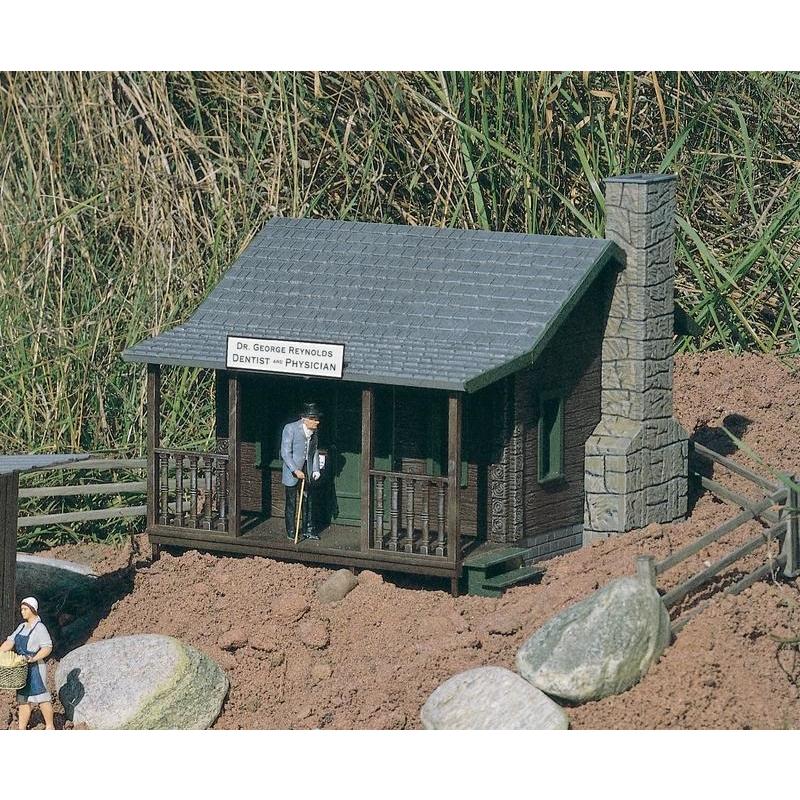 62104 Dr Reynolds Country Home - Swasey's Hardware & Hobbies