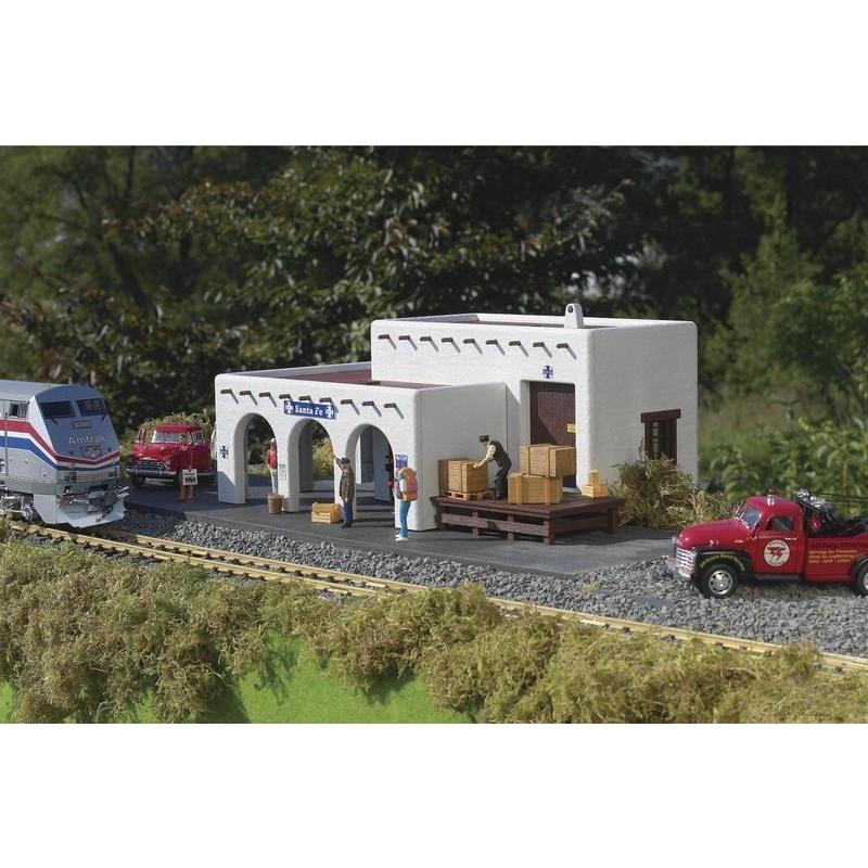 62105 Santa Fe Station - Swasey's Hardware & Hobbies