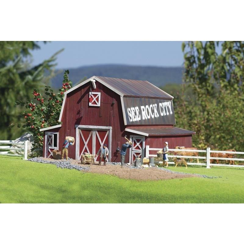 62110 Red Barn - Swasey's Hardware & Hobbies