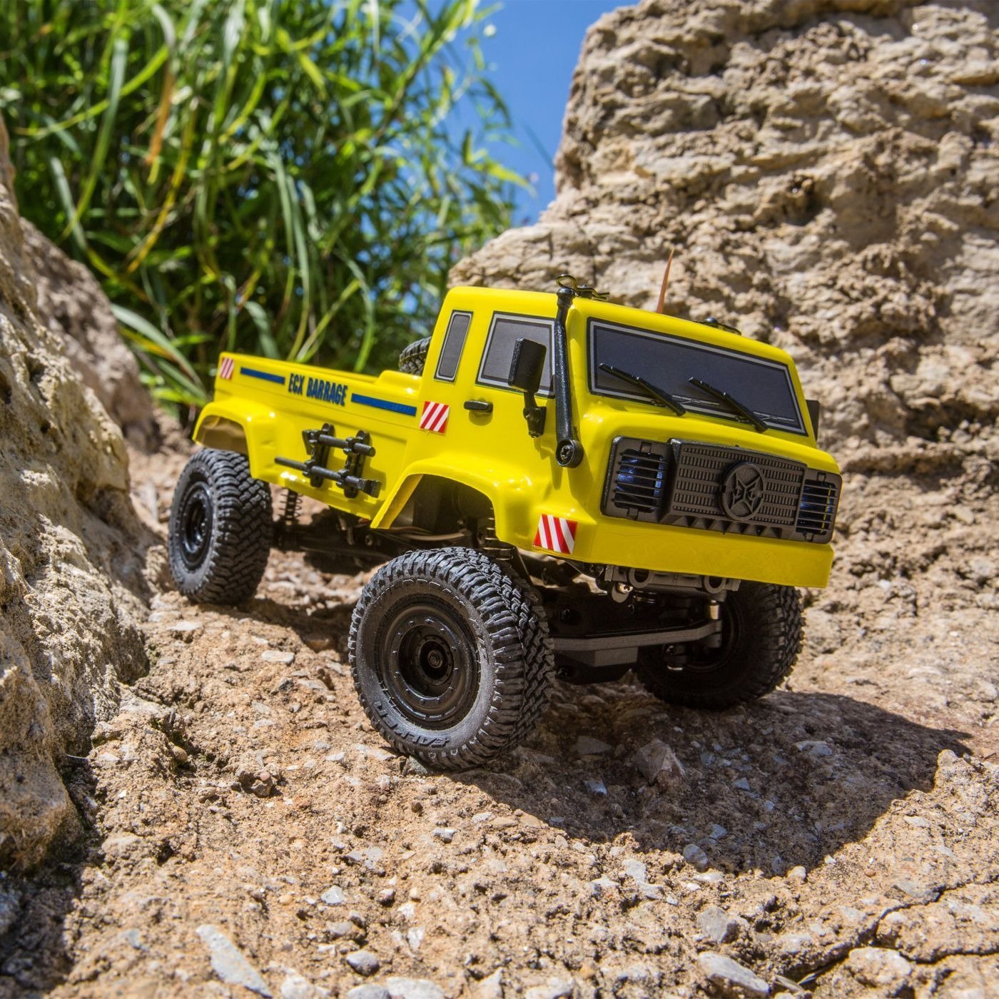1/24 Barrage UV 4WD Scaler Crawler RTR, Yellow