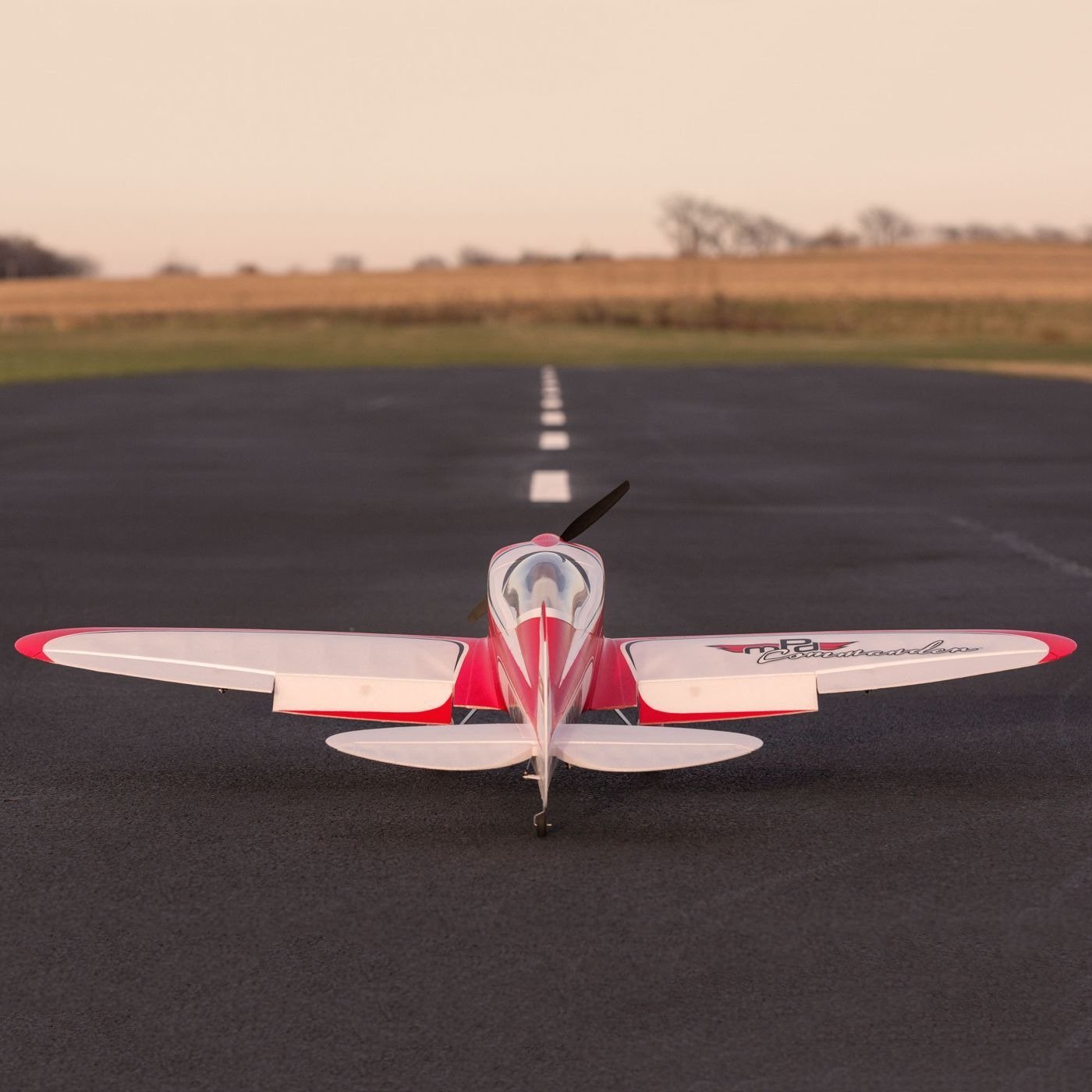 EFL4850 Commander mPd 1.4m BNF Basic