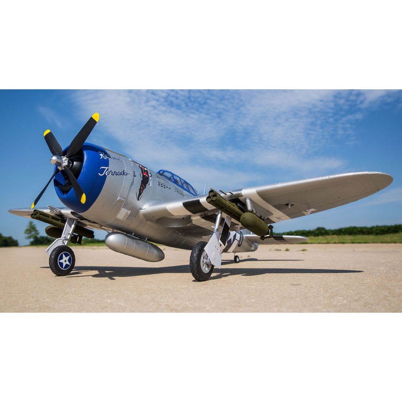 EFL8475 P-47 1.2 PNP