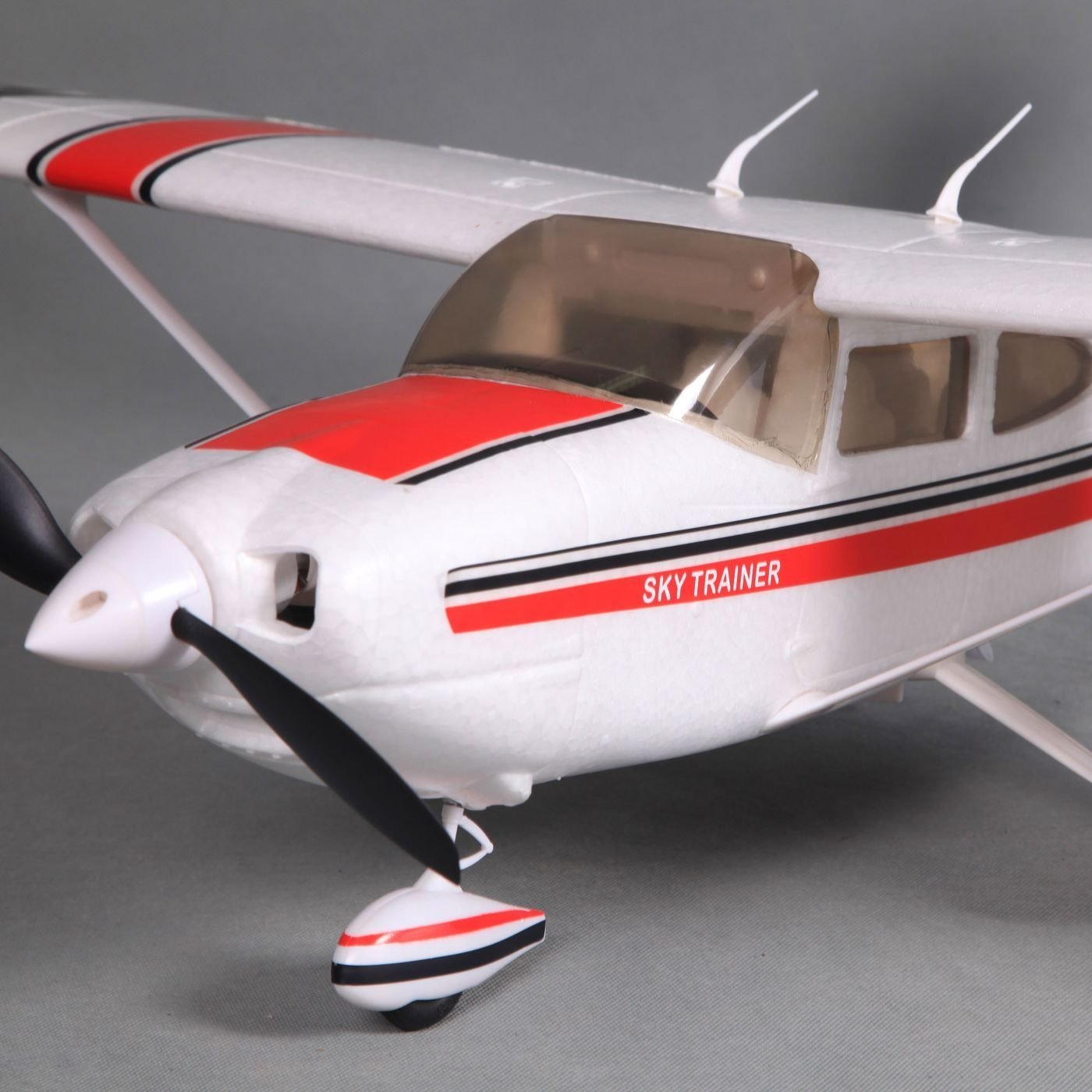 FMM052RRED Sky Trainer 182 V2 RTF,1100mm: Red
