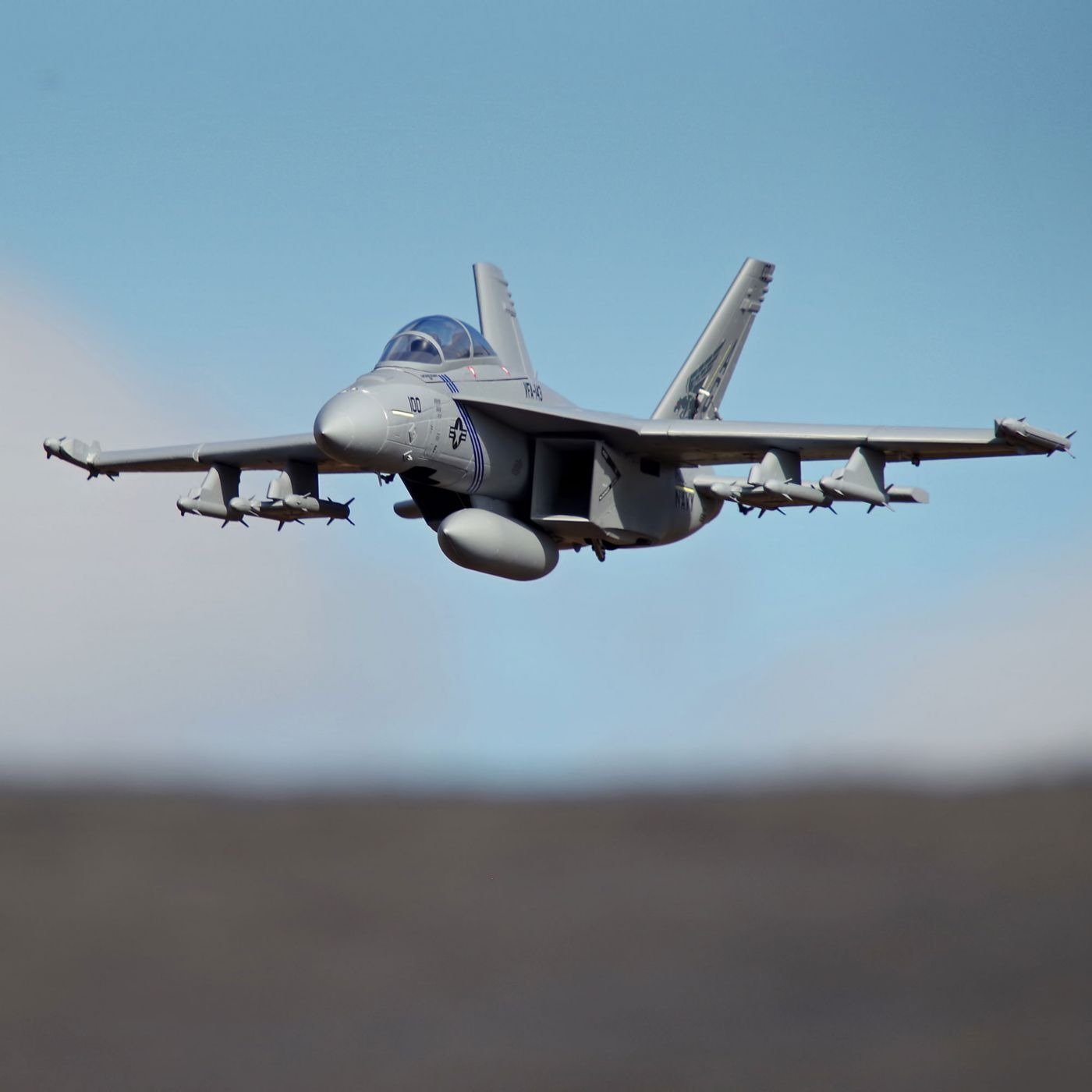 FMM102P F-18F 70mm PNP
