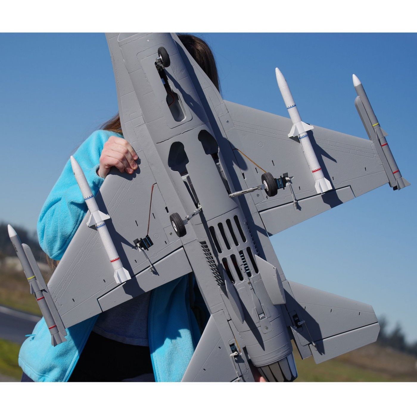 FMM1102P 70mm F-16C Fighting Falcon PNP