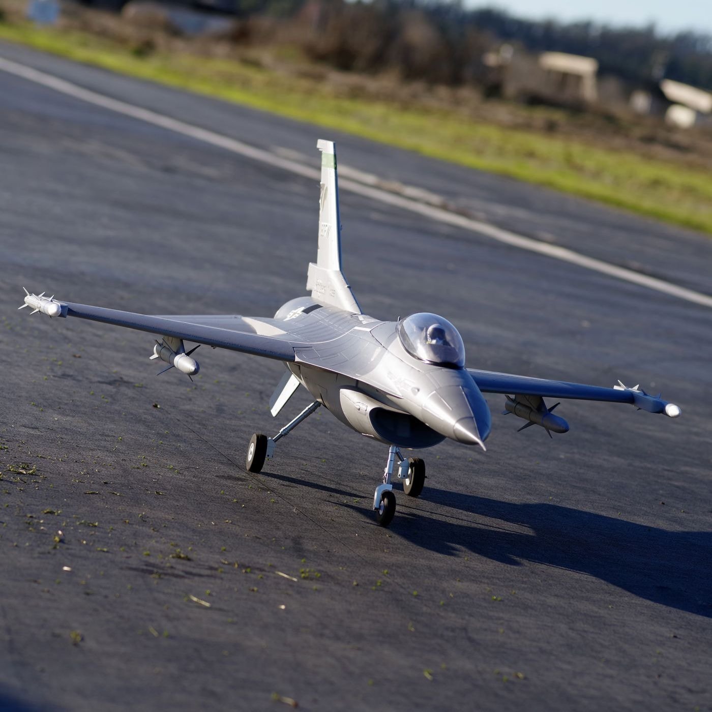 FMM1102P 70mm F-16C Fighting Falcon PNP