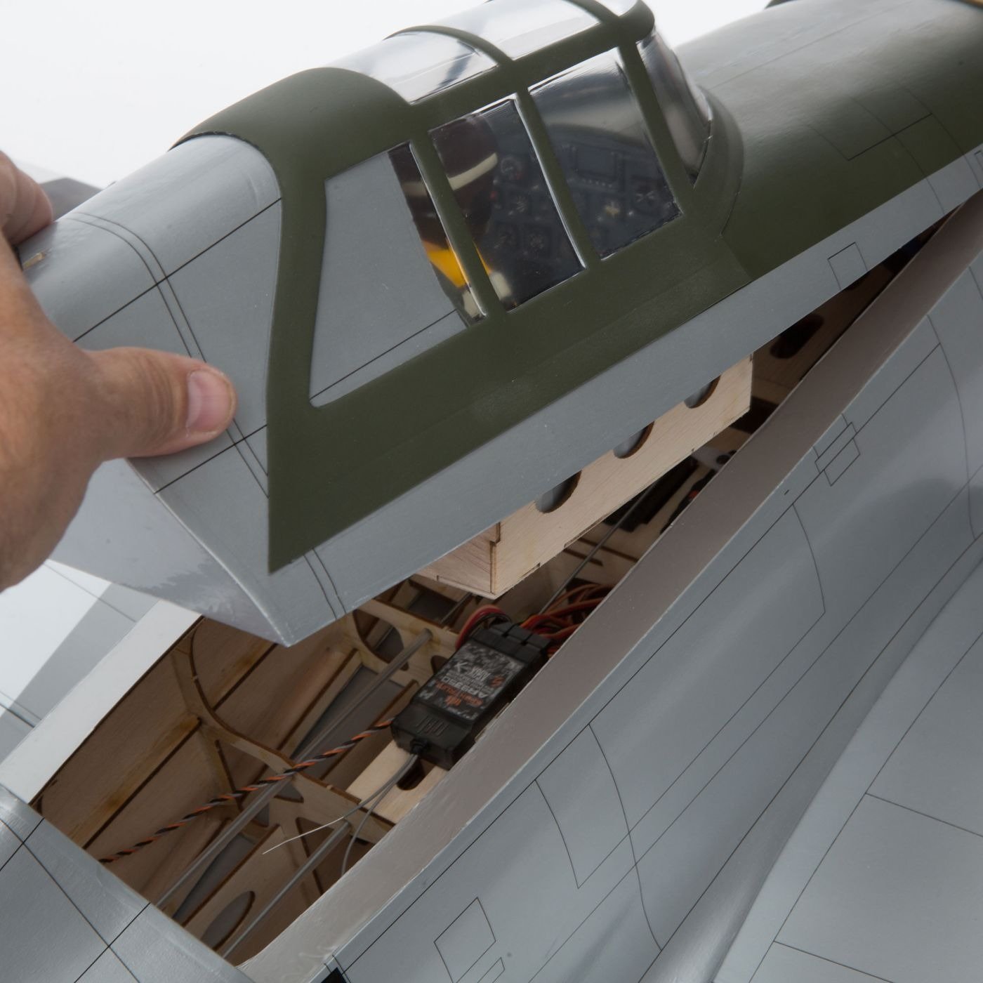 HAN2990 P-47D Thunderbolt 20cc