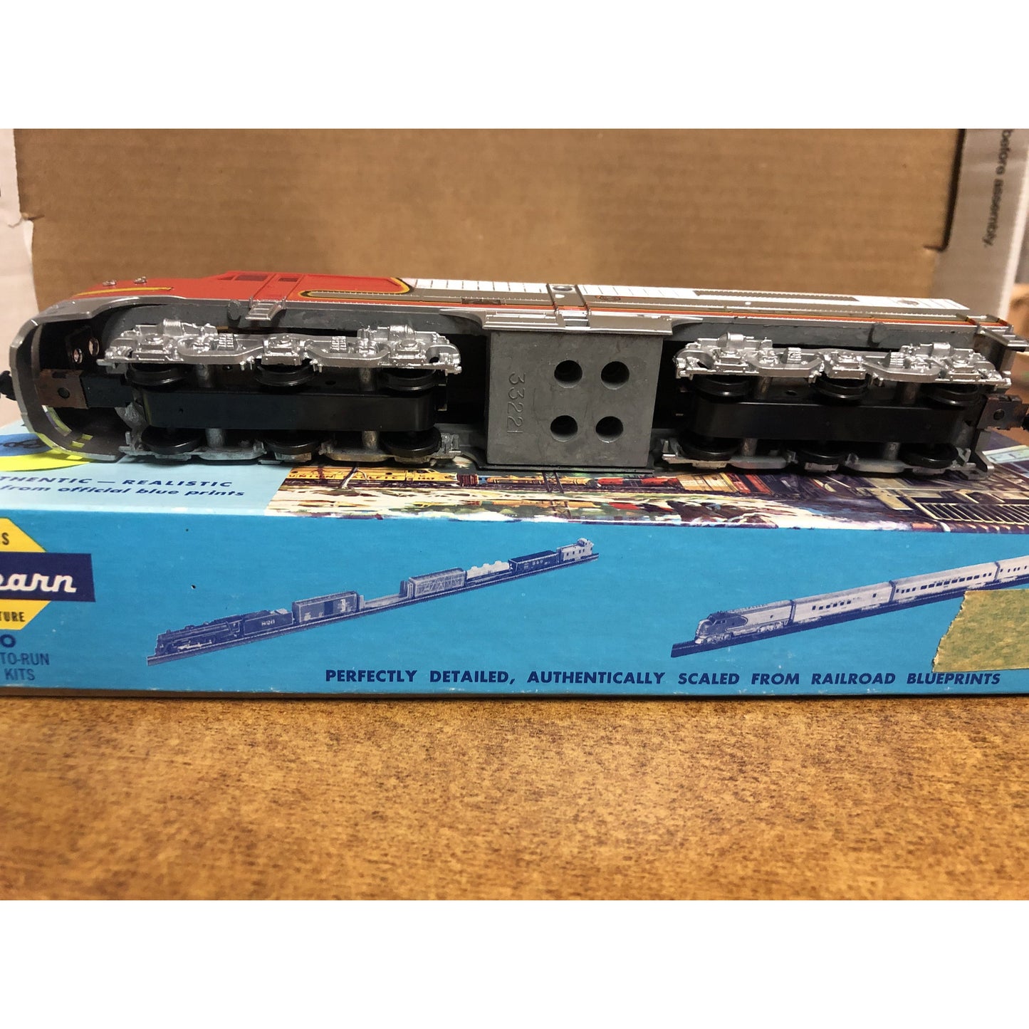 HO Scale Athearn PA1 Unpowered Santa Fe Locomotive #75